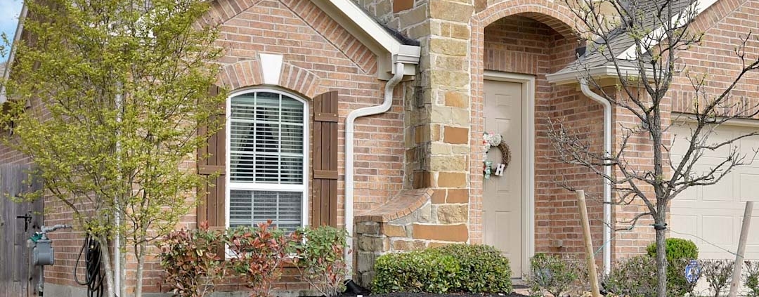 Fall Maintenance & Staging Tips for Listing Houses in Edmonton for Sale